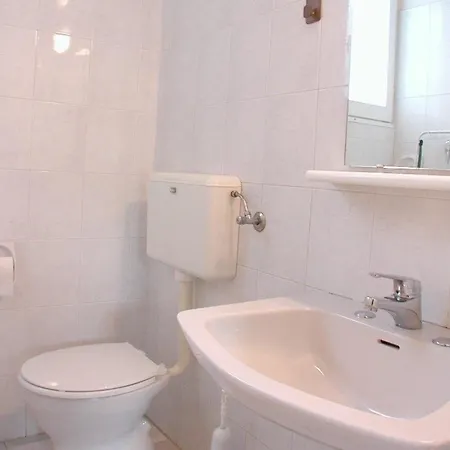Apartment Ferienwohnung In Lido Degli Estensi Mit Gemeinsamem Garten